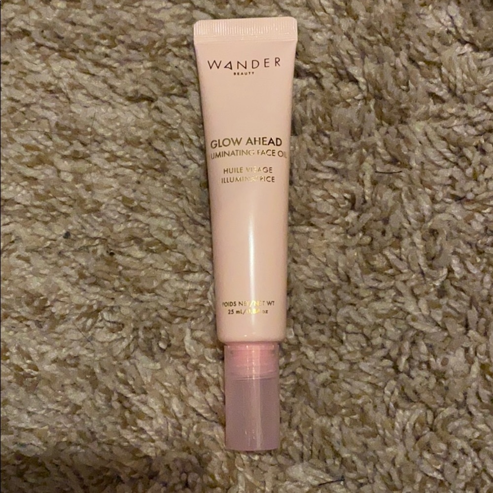 Wander Beauty Glow Ahead Illuminating face oil
